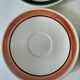 Ensemble de 4 grandes tasses vintage et 6 sous-tasses graphiques