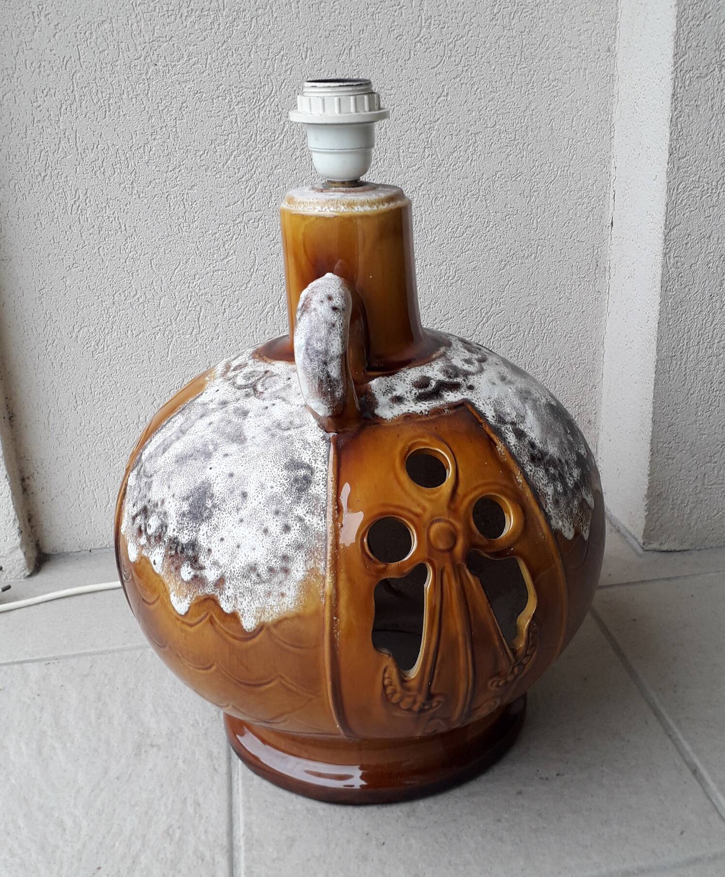 Pied de lampe en céramique