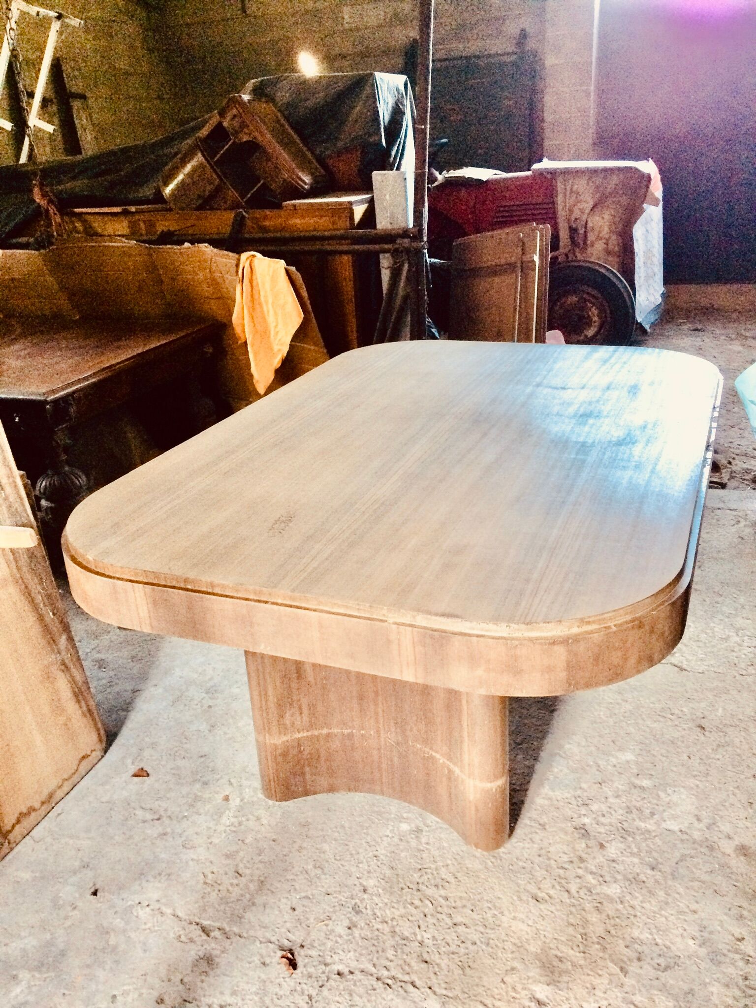 Table art deco dining