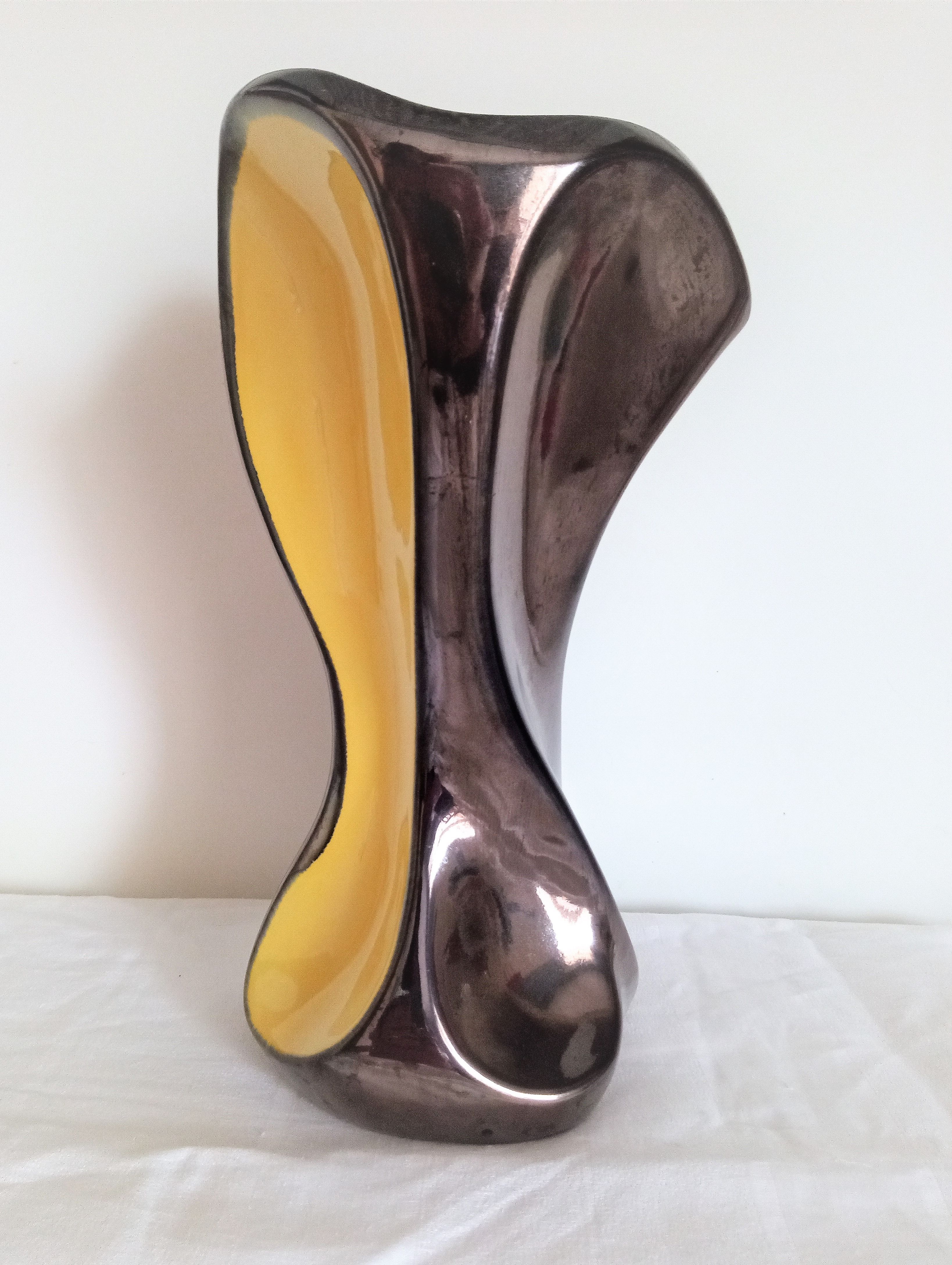 Art Deco vase in two-tone glazed ceramic (black/yellow), signed and numbered