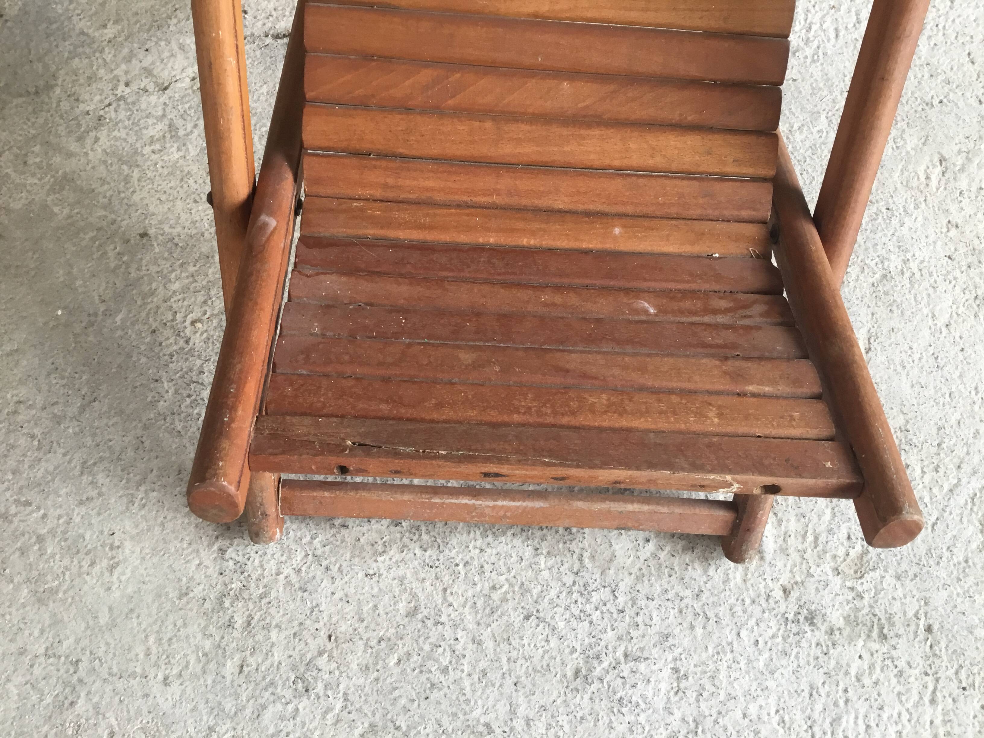 Vintage teak children's chaise longue