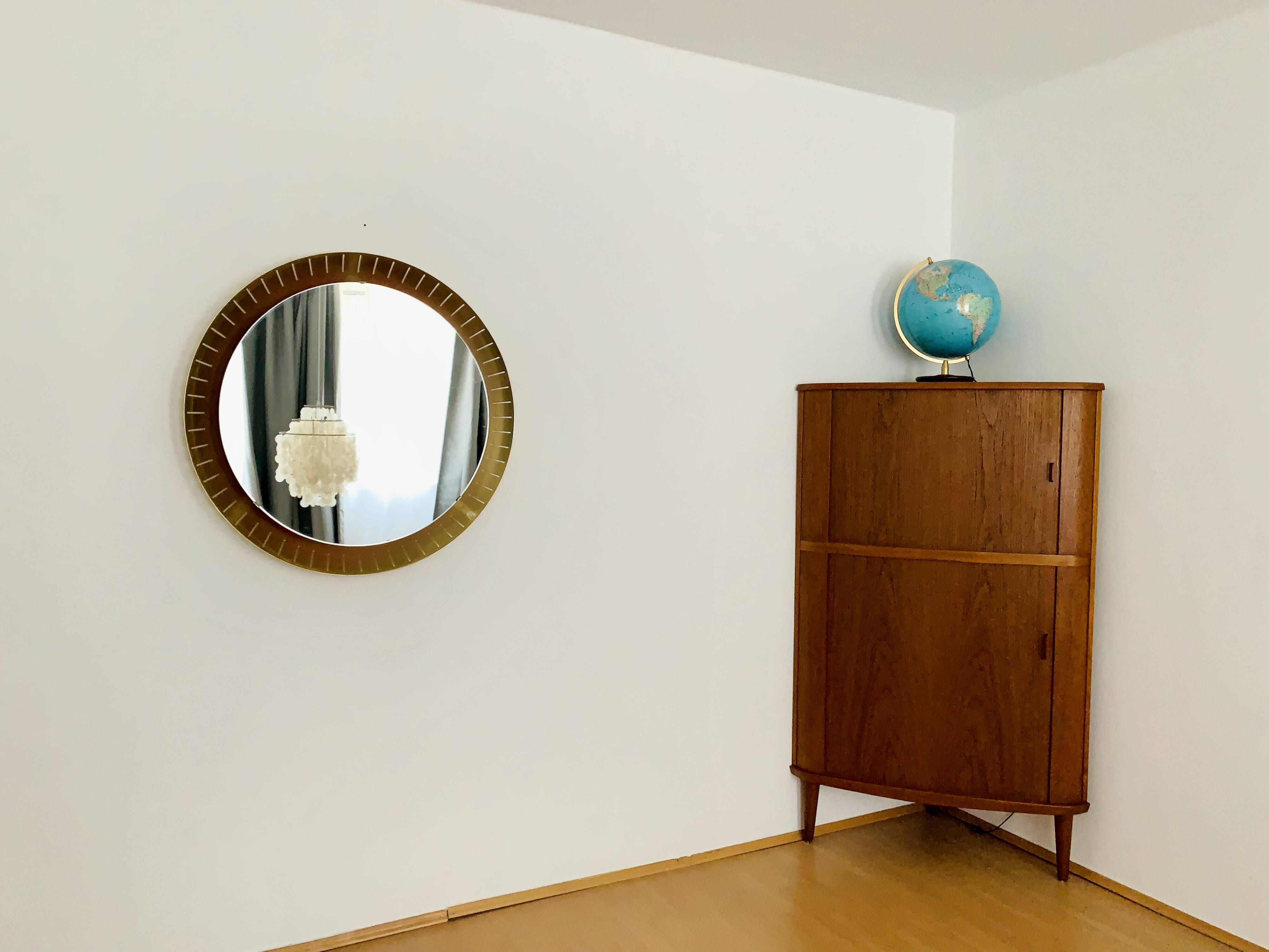 Miroir XXL lumineux de style moderne du milieu du siècle