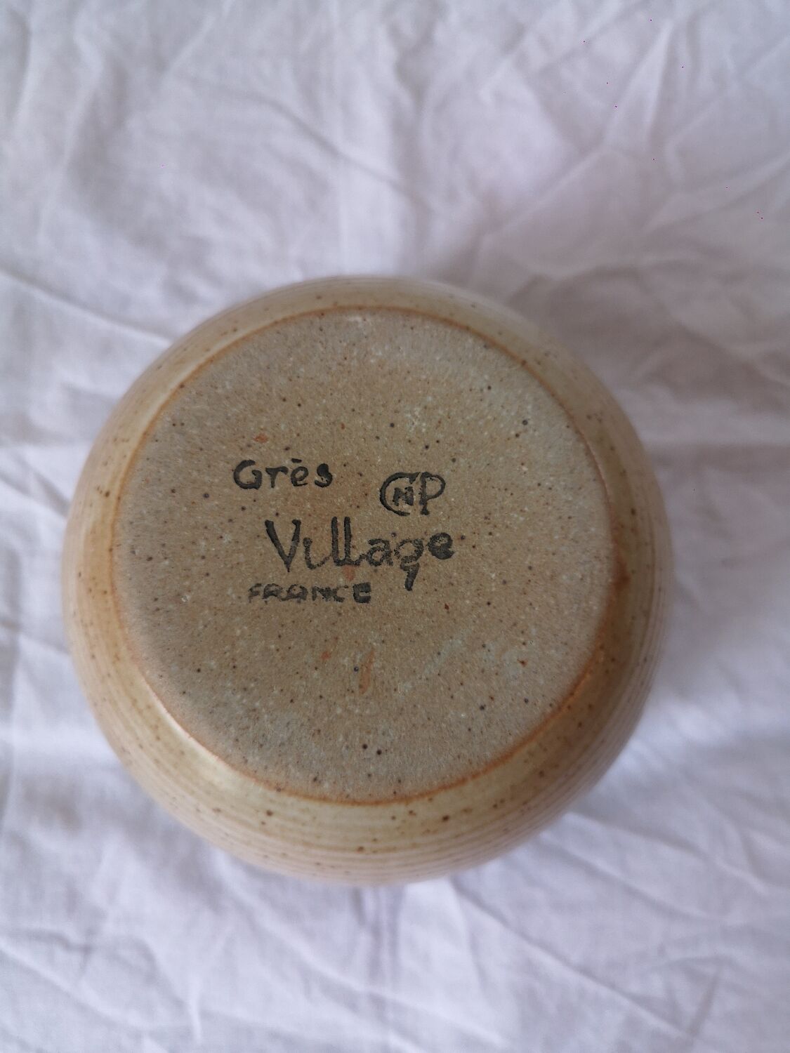 Small stoneware bowl