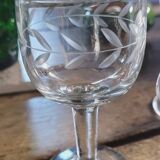 30's stemmed glasses