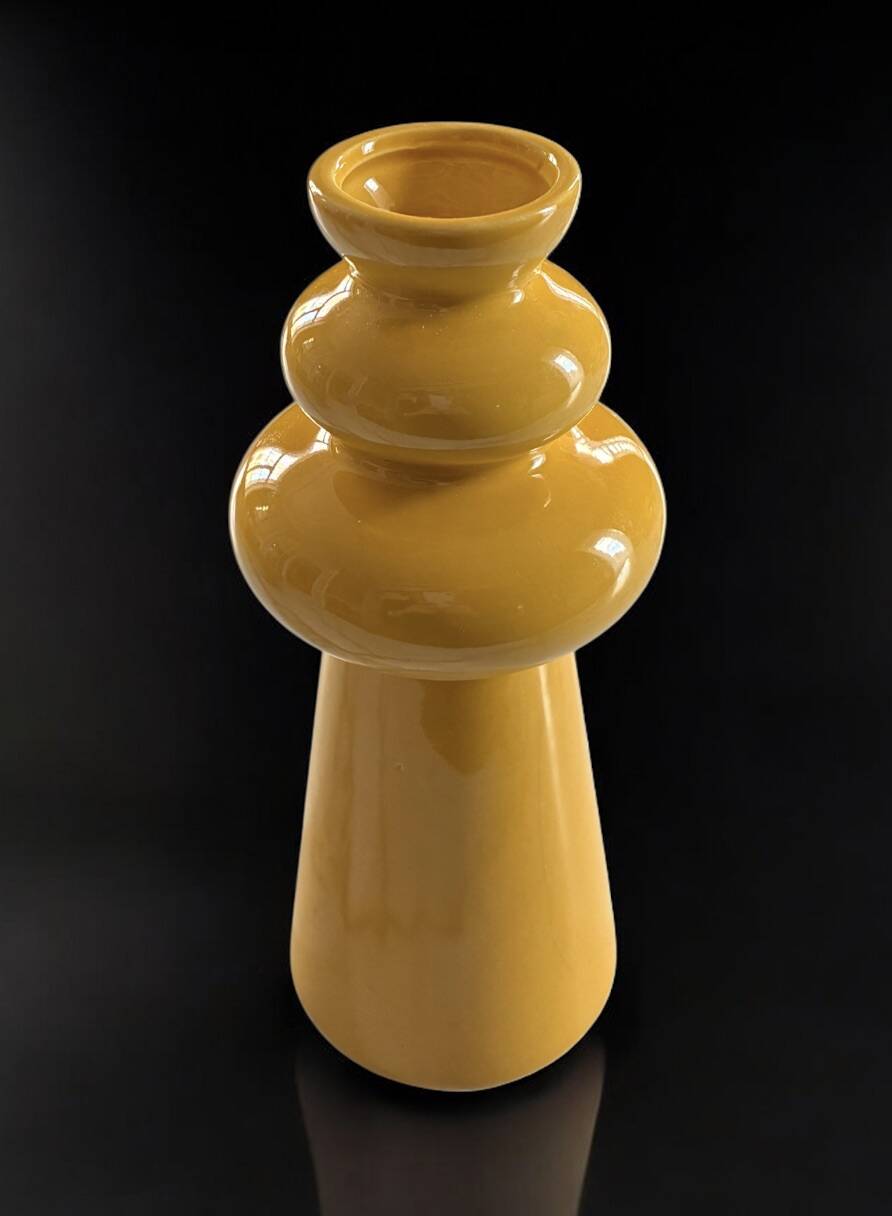 Undulating ceramic vase