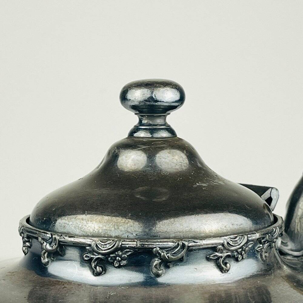 Théière ancienne en argent plaqué de la Barbour Silver Company, USA, fin 19ème siècle