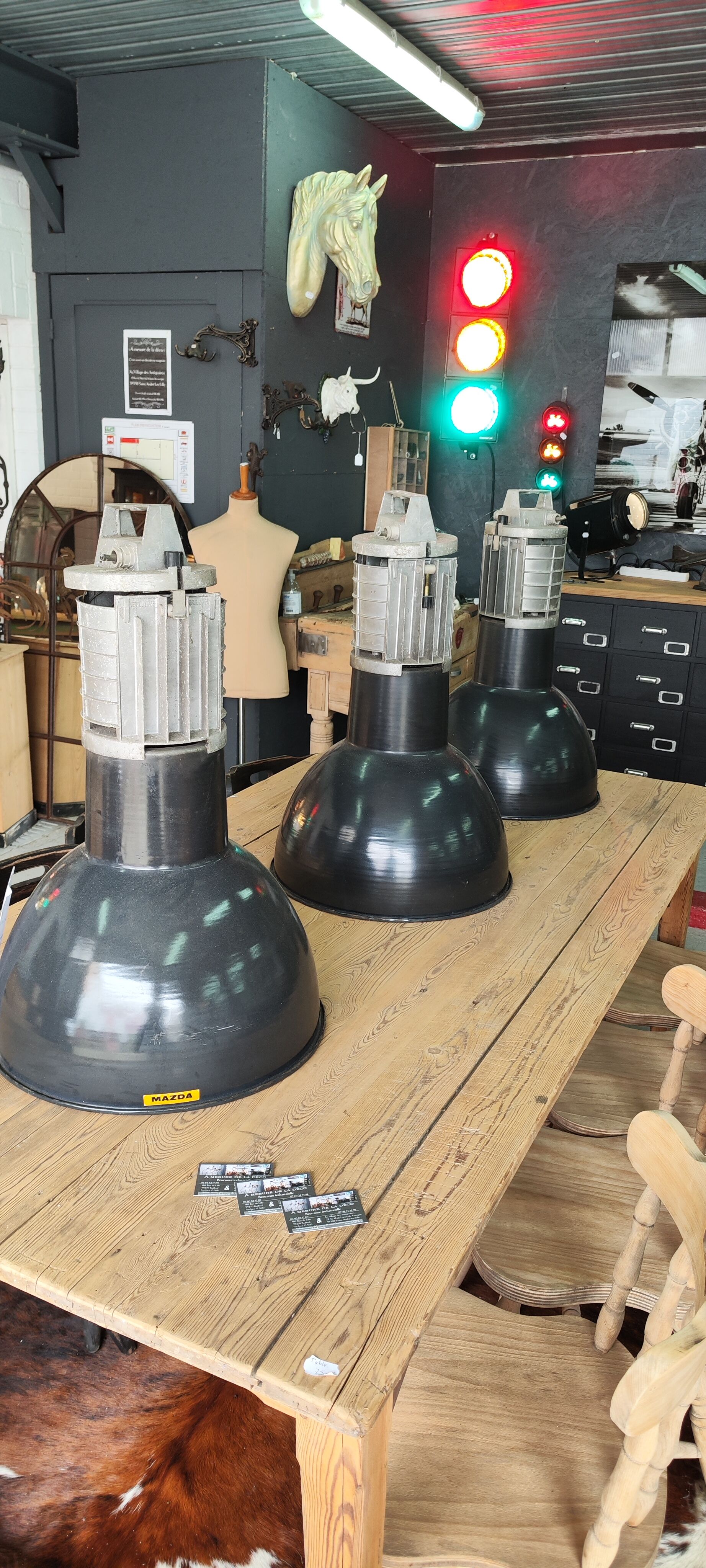 Industrial suspension Mazda in enamel