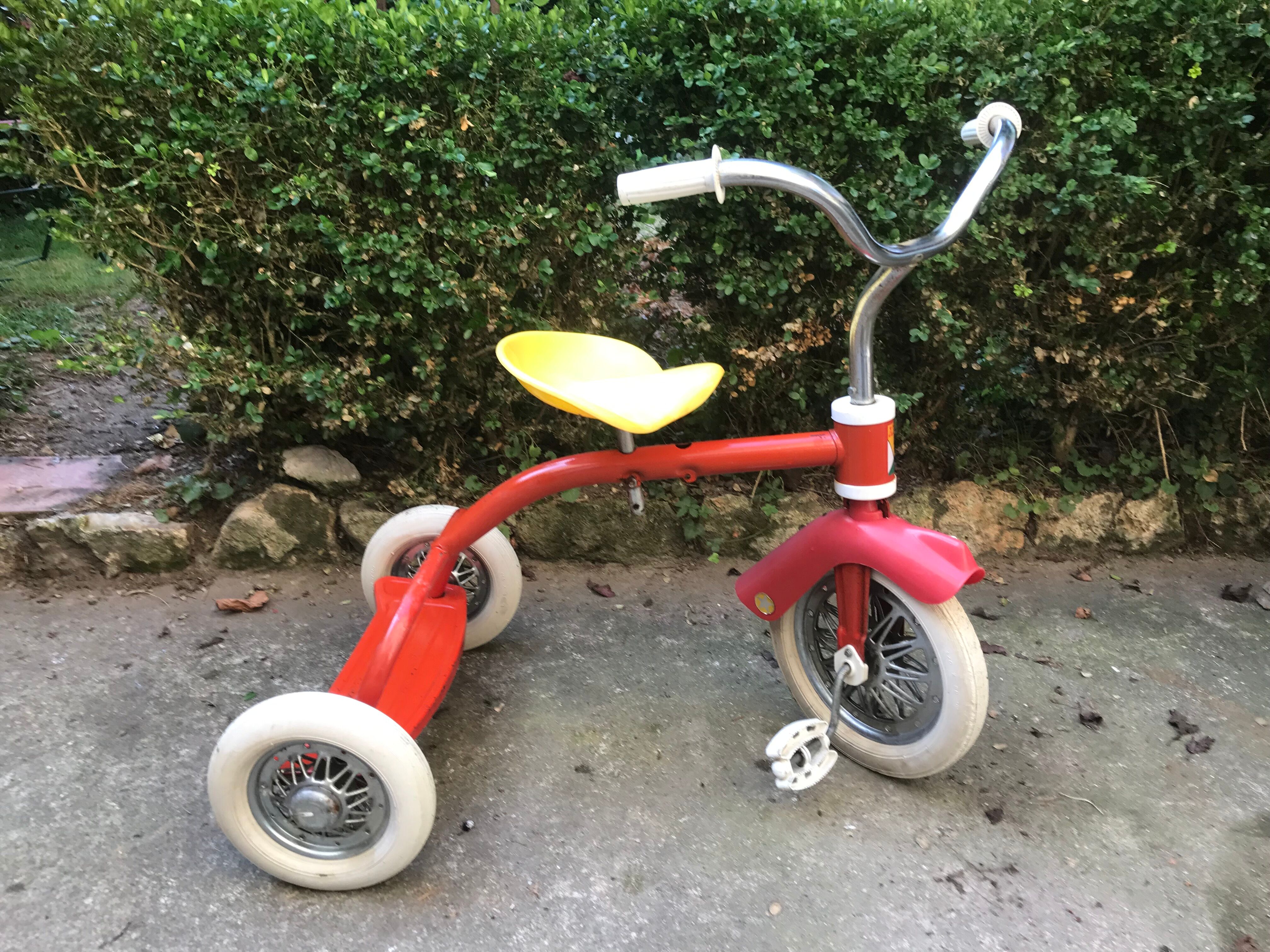 Trycycle vintage child
