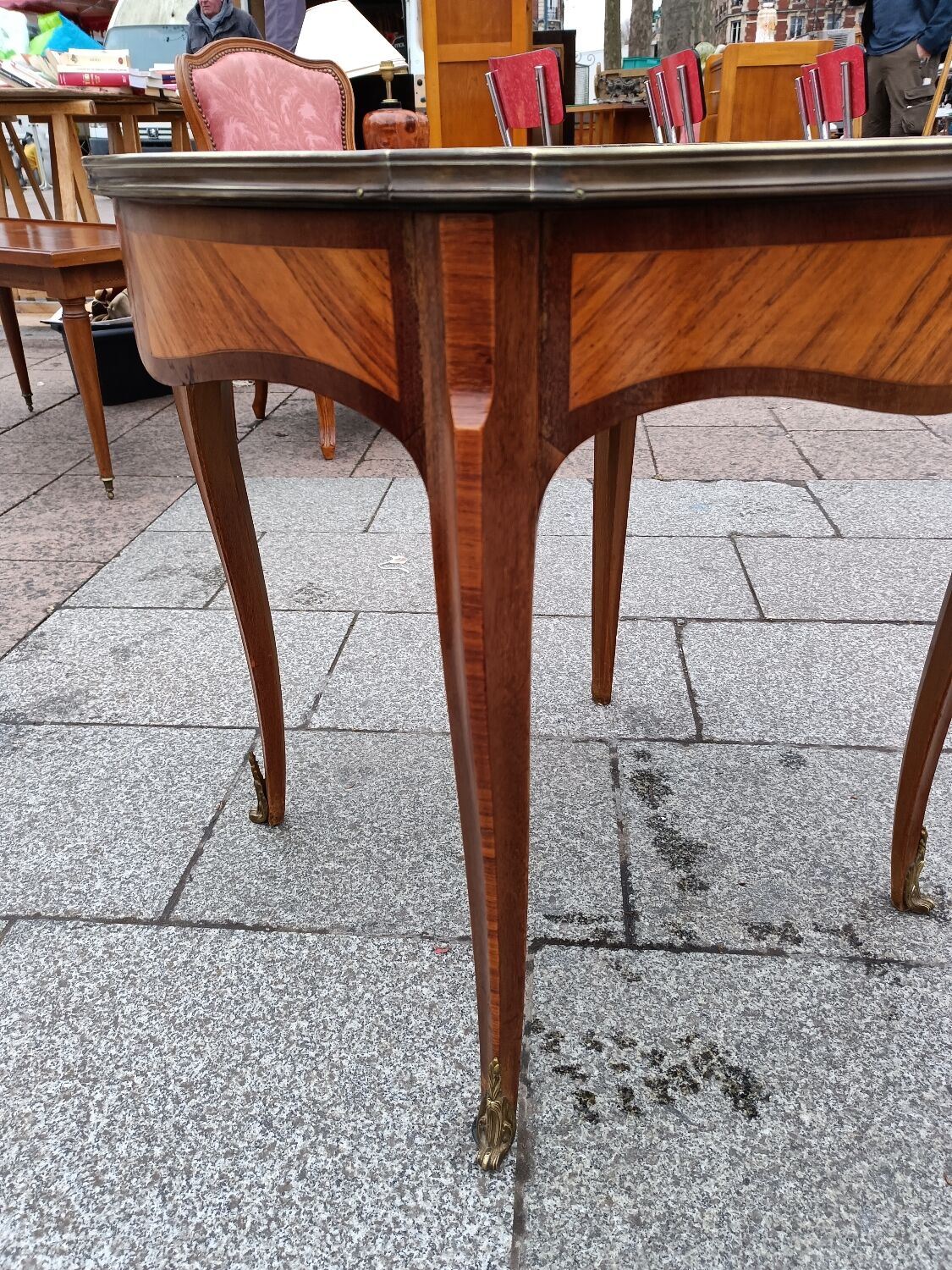 Table basse ancien d'appoint plateau style louis xv