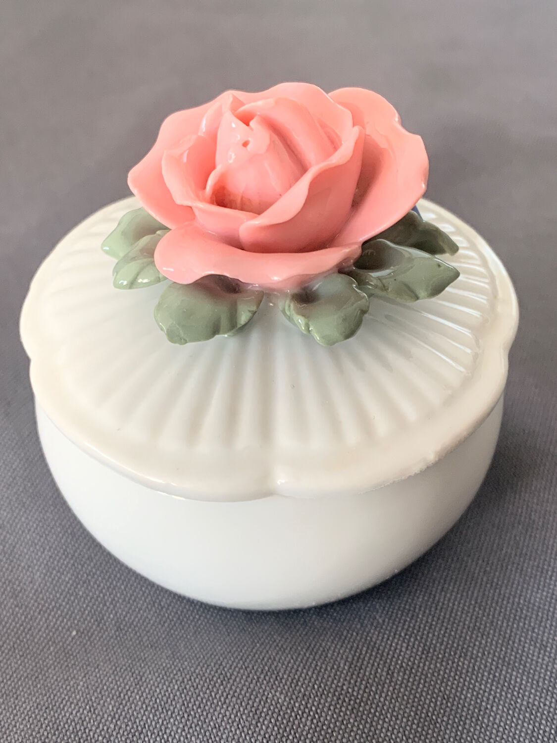 Jewelry box with a rose