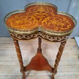 Trilobee marquetry table