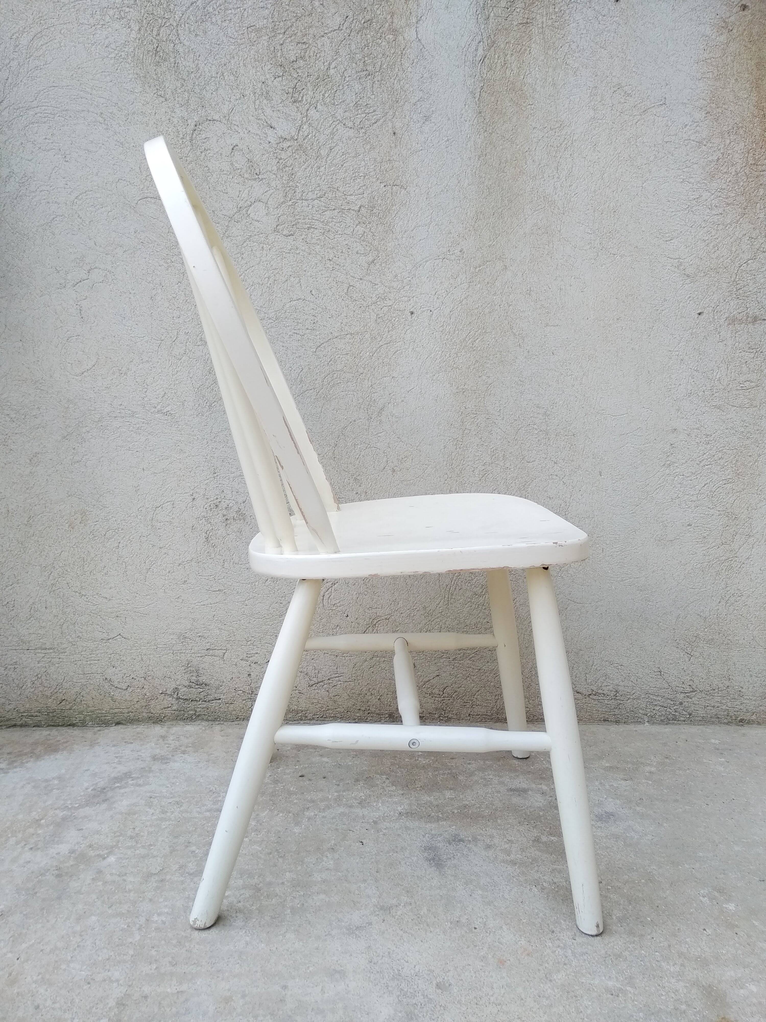 Vintage Windsor Chair
