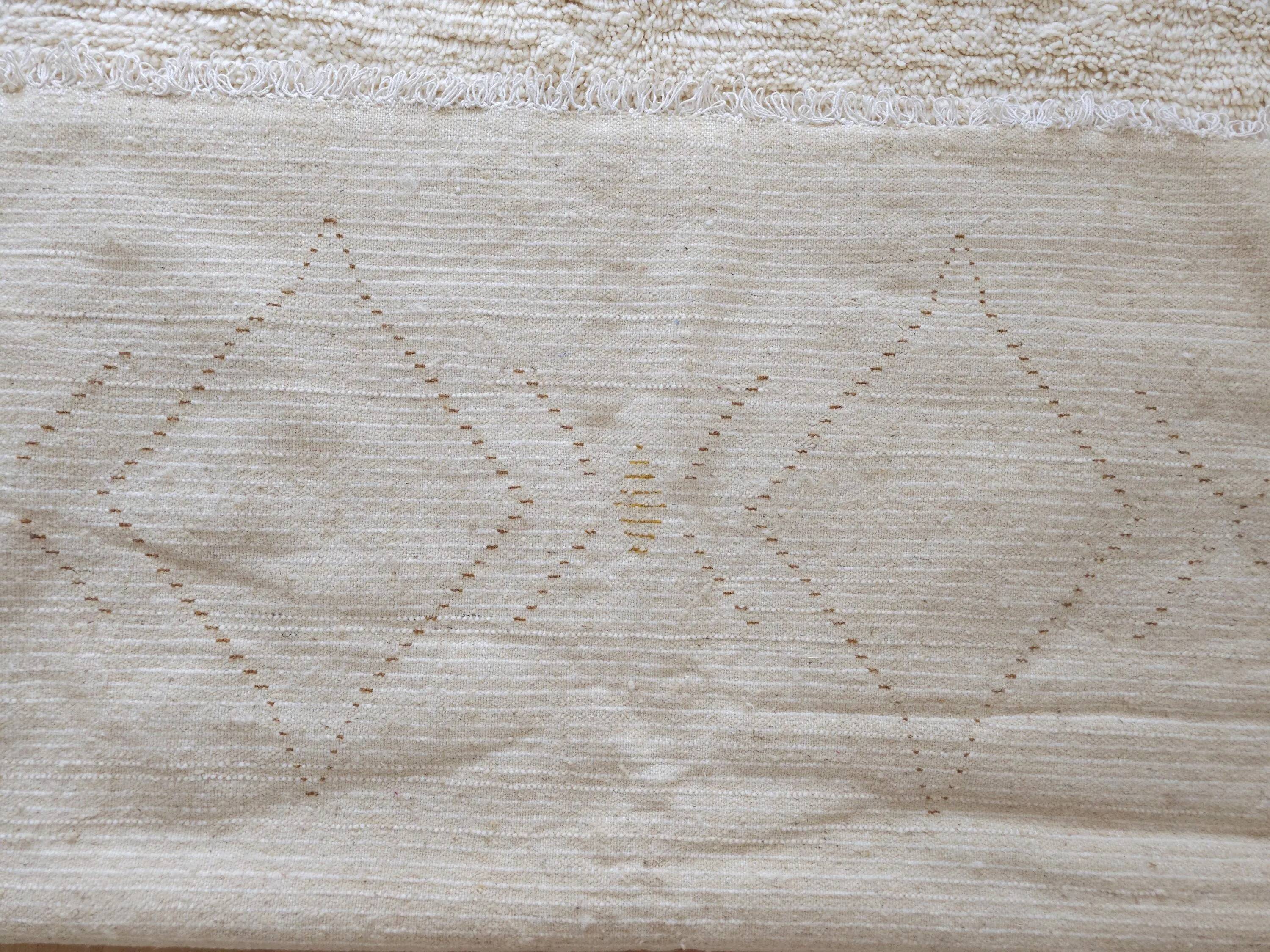 Handwoven Moroccan rug 3 x 2 m