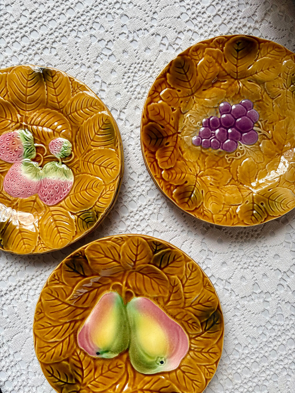 6 dessert plates barbotine Salins-les-Bains