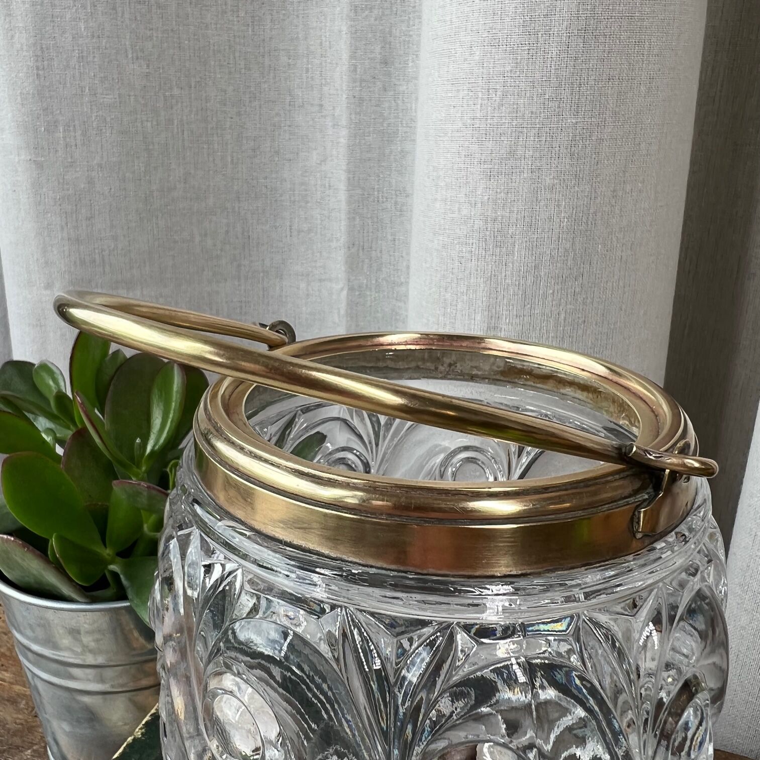 Baccarat crystal bucket