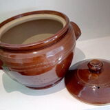 Enamelled sandstone pot