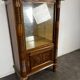 Vitrine dans le gout de Dudouyt en chêne à colonnes cannelées
