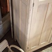 Armoire ancienne