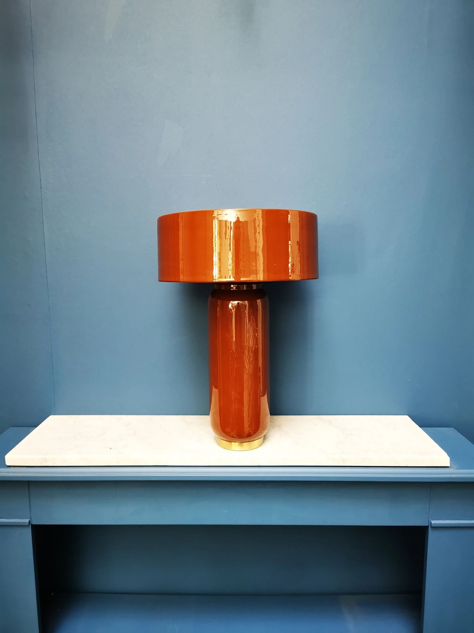 Burgundy red enamelled metal lamp