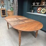 Extendable round table with turned legs (renovated)