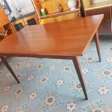 Extendable table 60s