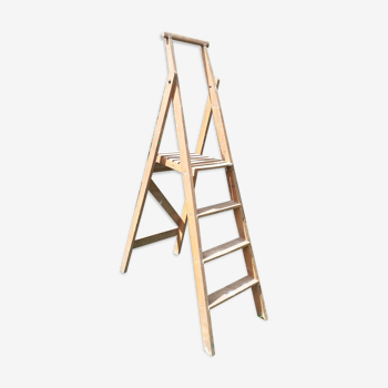Painter's ladder stepladder
