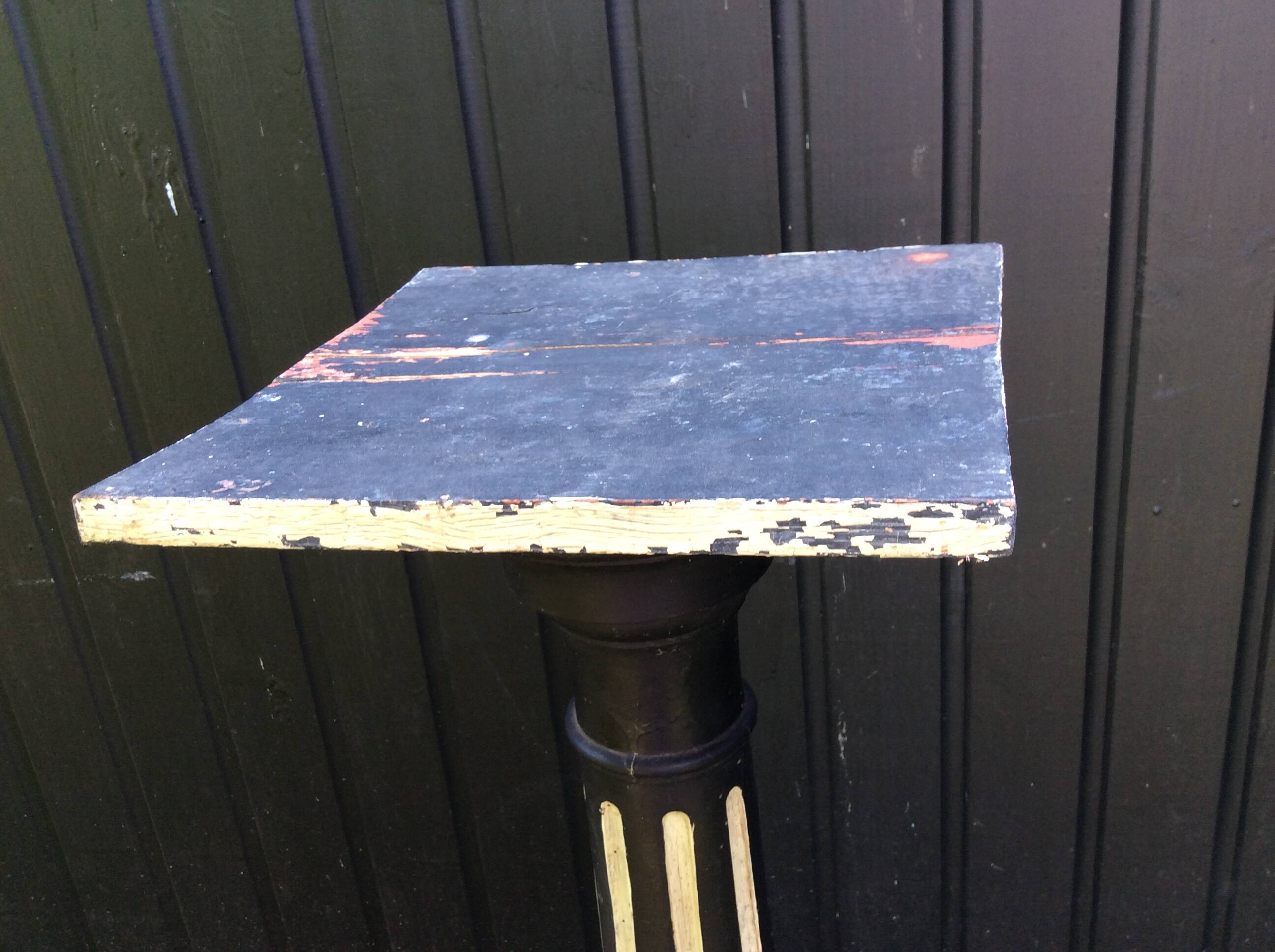 Colonne en bois