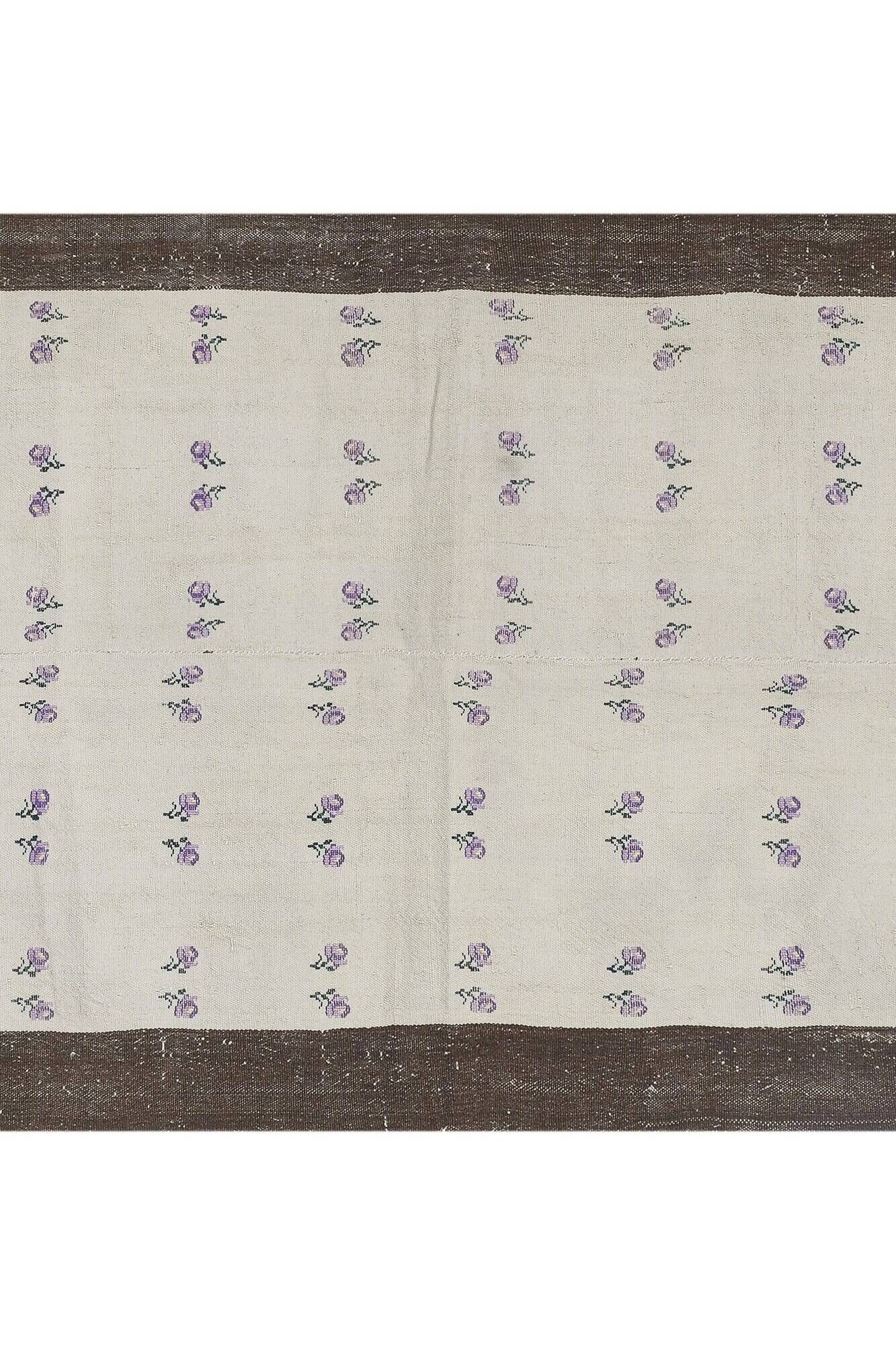 Vintage Turkish kilim, handwoven, 119x162 cm.