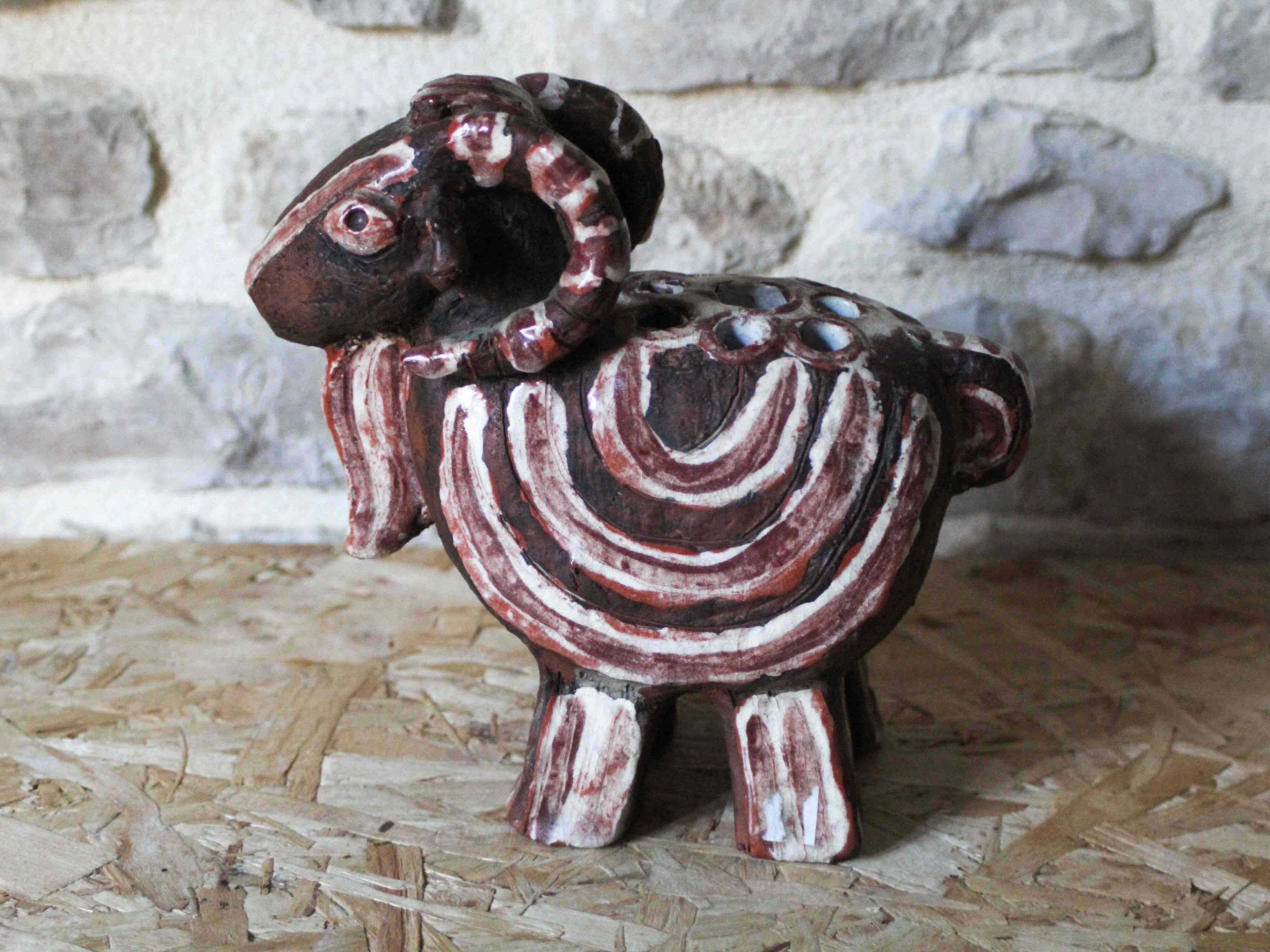 Ceramic flower picker ram