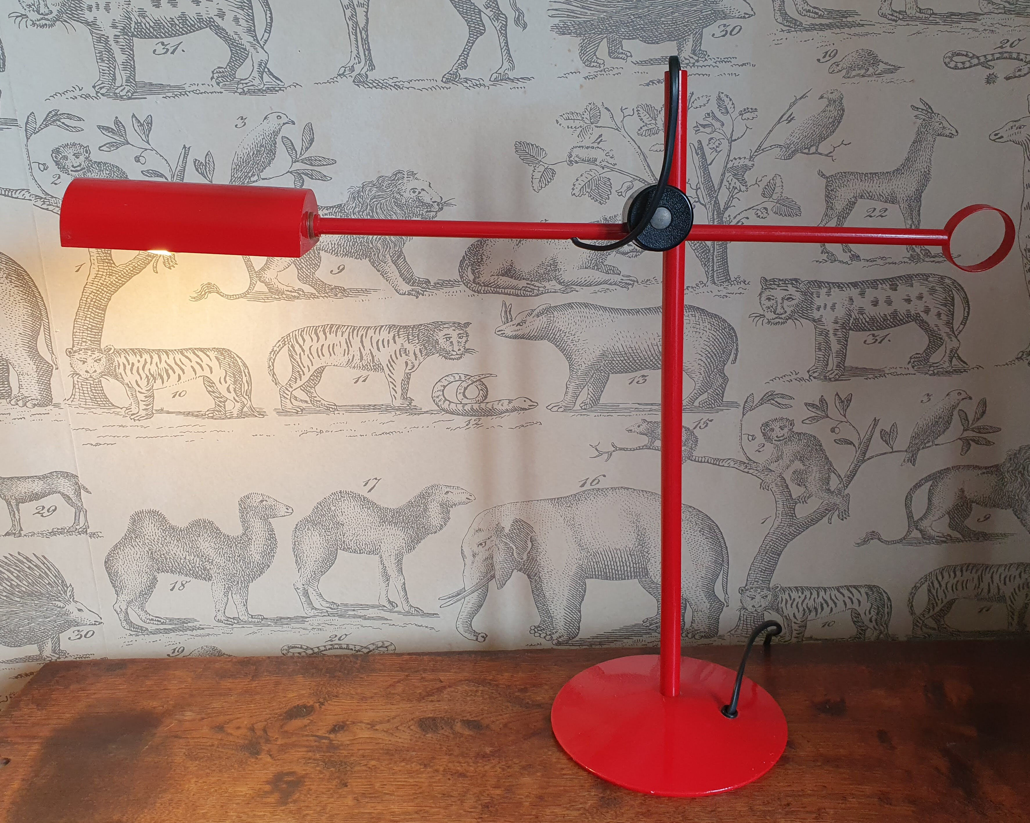 Red metal lamp design 70
