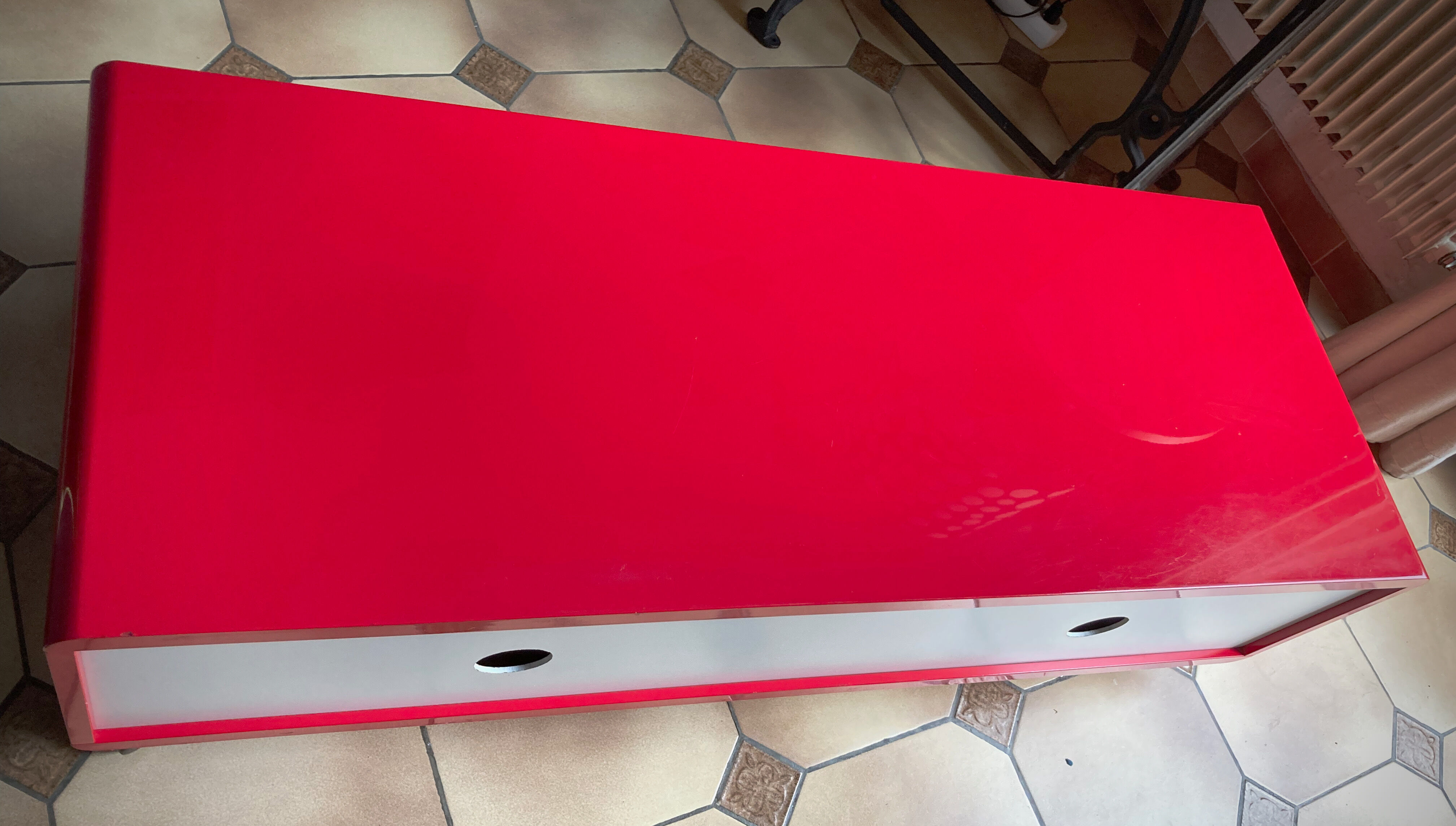 Lacquered red tv cabinet