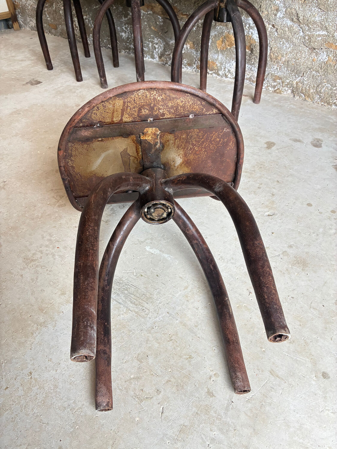 4 chaises industrielles vintage