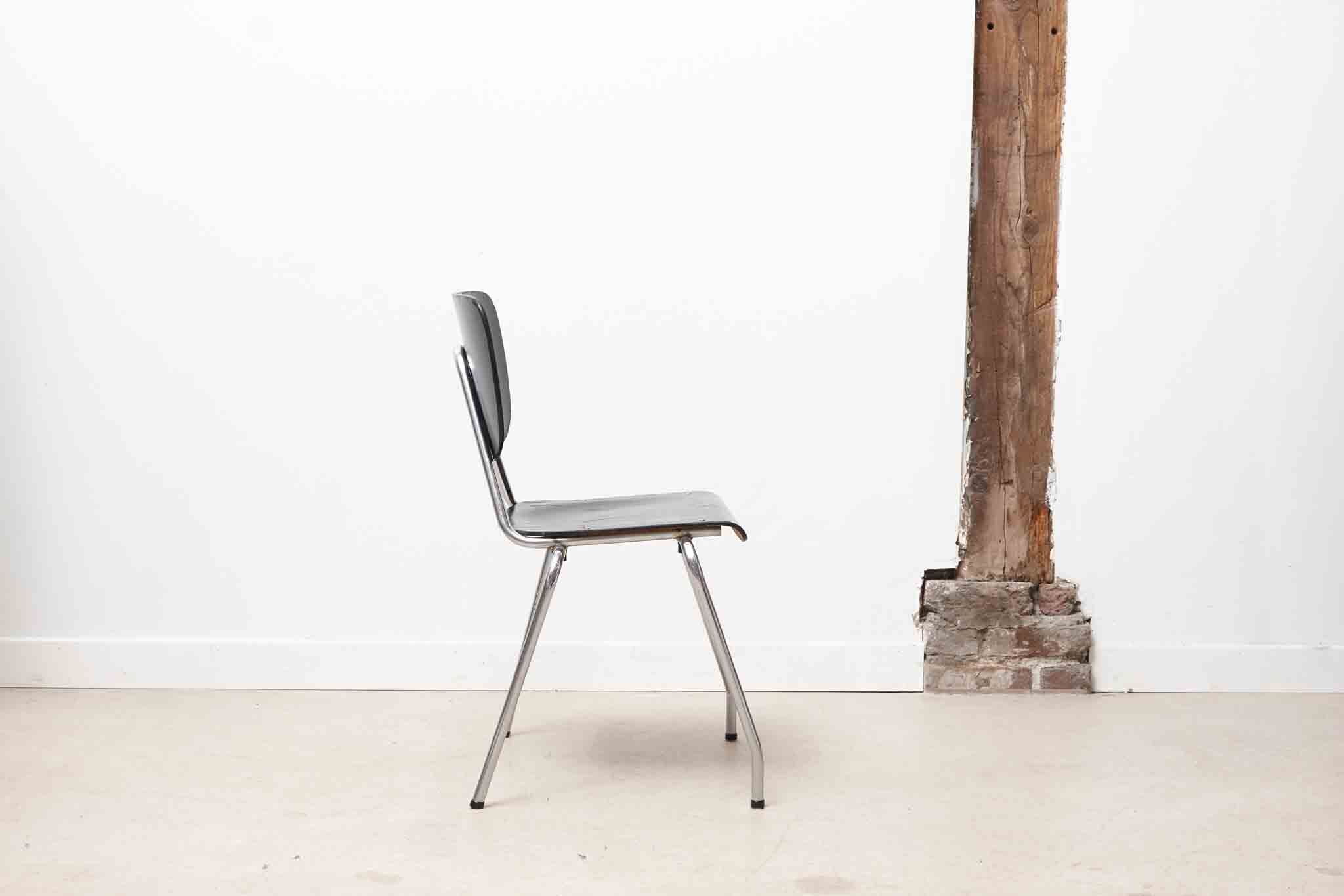 Vintage Chair Kho Liang The Black Stackable