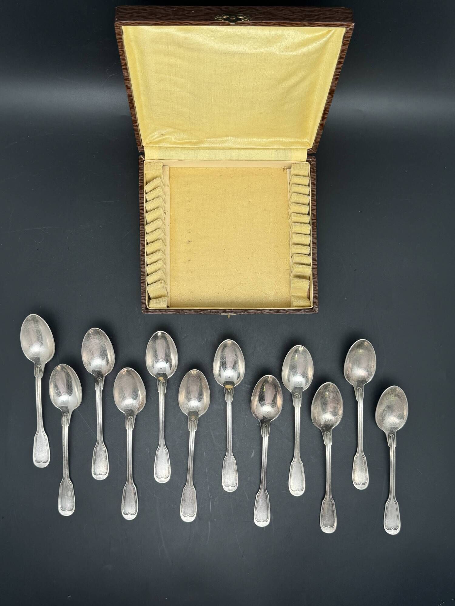 White metal (silverware) dessert spoons in original box – 1224b8