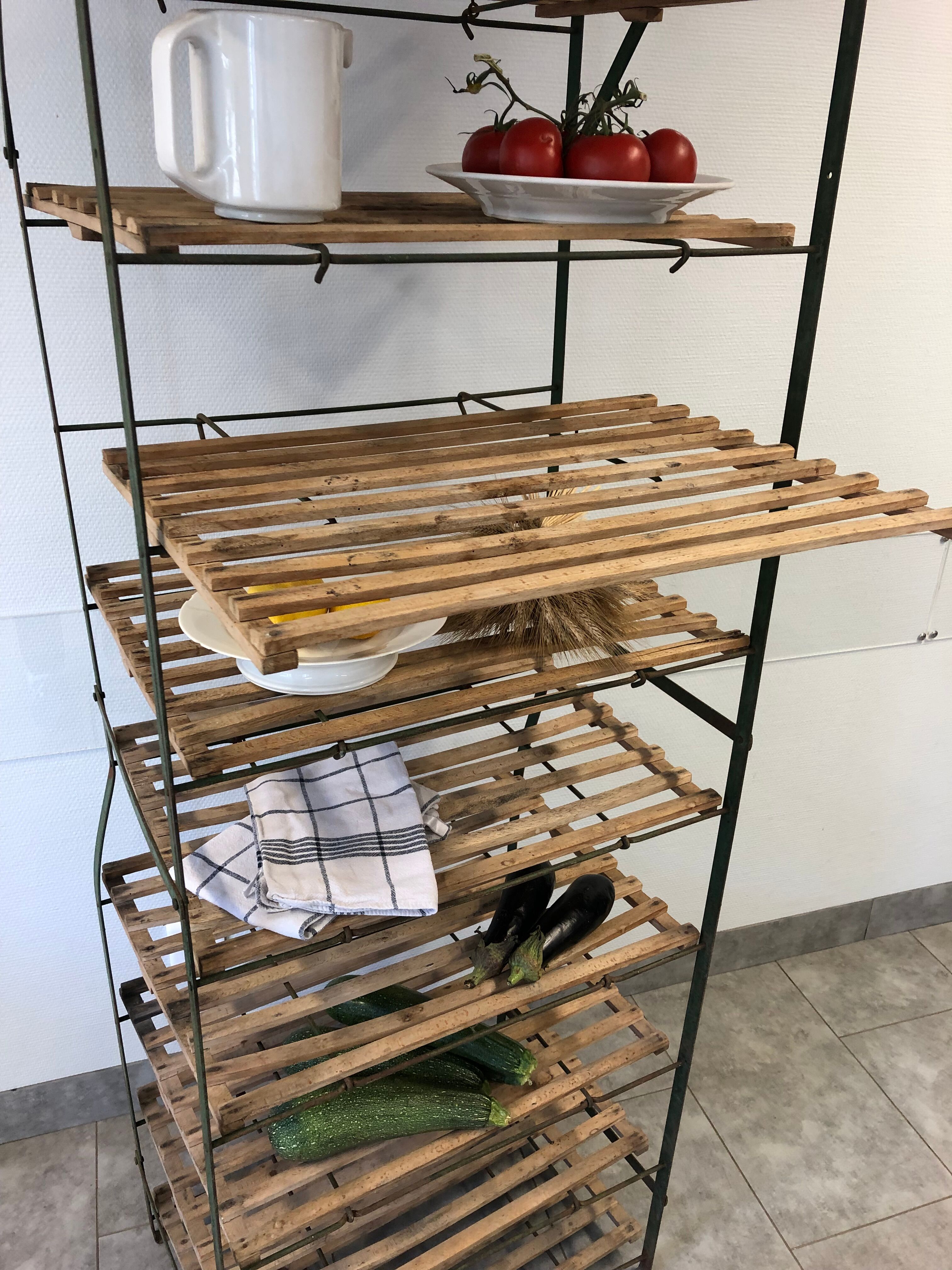 Former vegetable and fruit holder