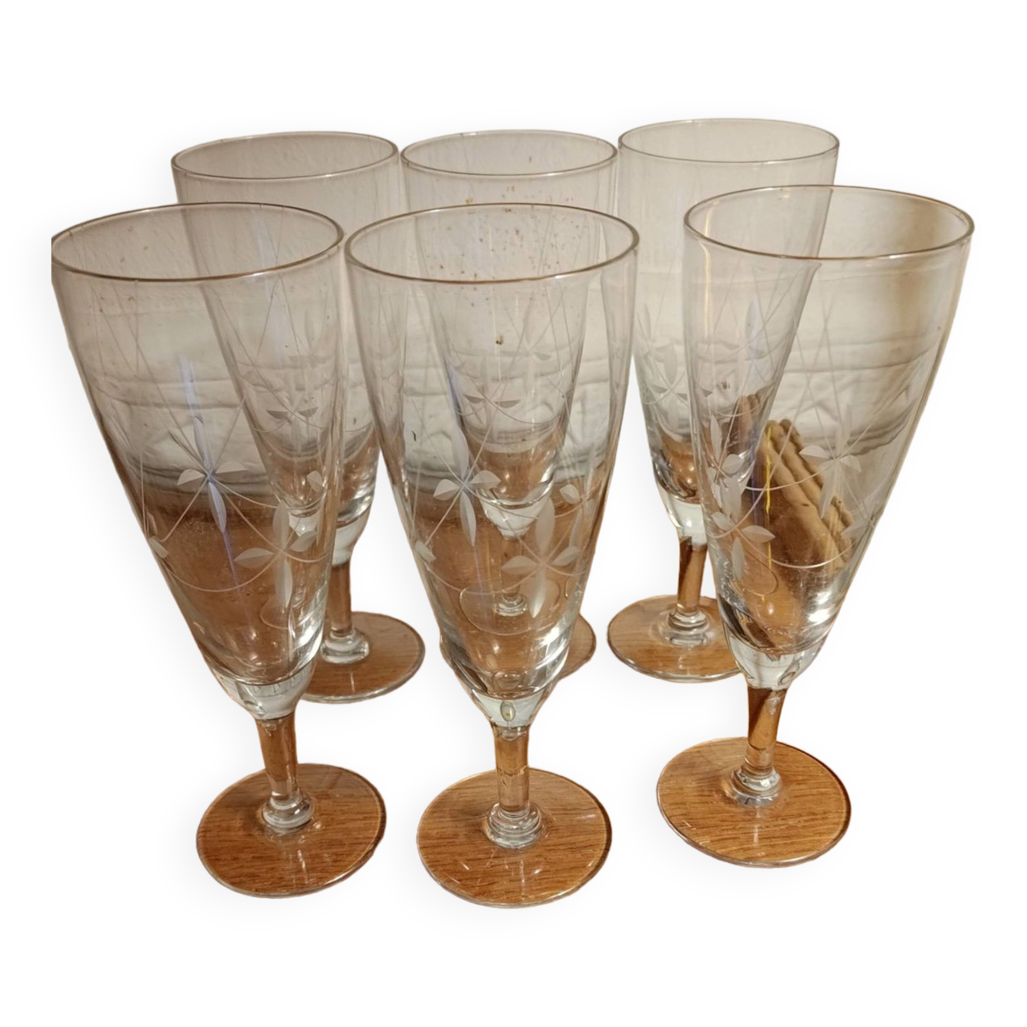Six engraved crystal champagne flutes