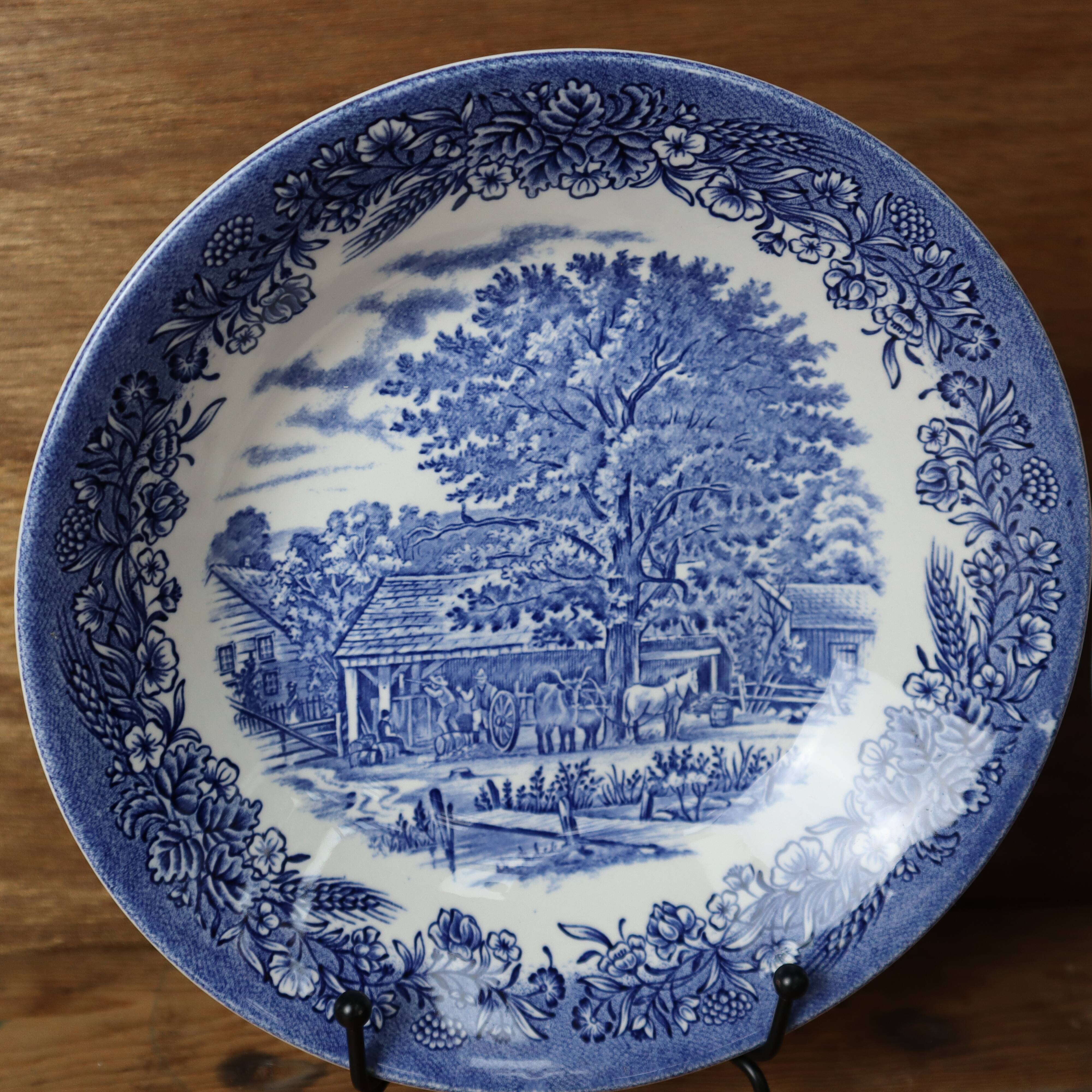 2 Churchill English soup plates