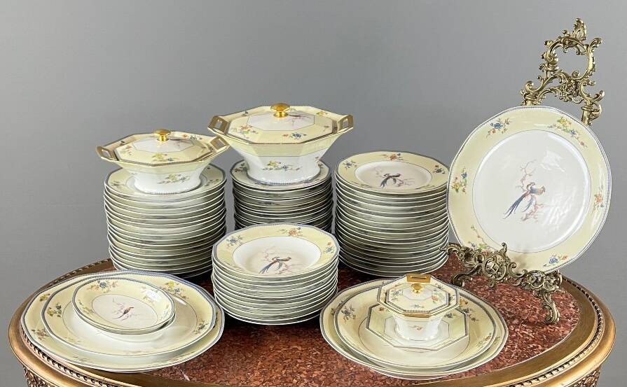 Limoges dinner service, Théodore Haviland, 73 pieces, 20th century