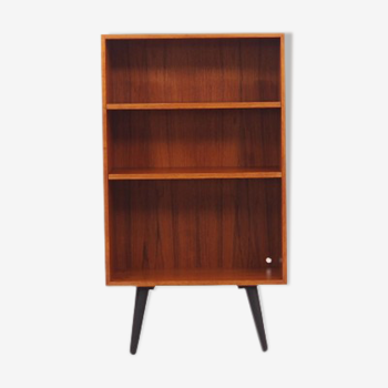 Bookcase made in the 1970s by the Danish factory Domino Møbler.