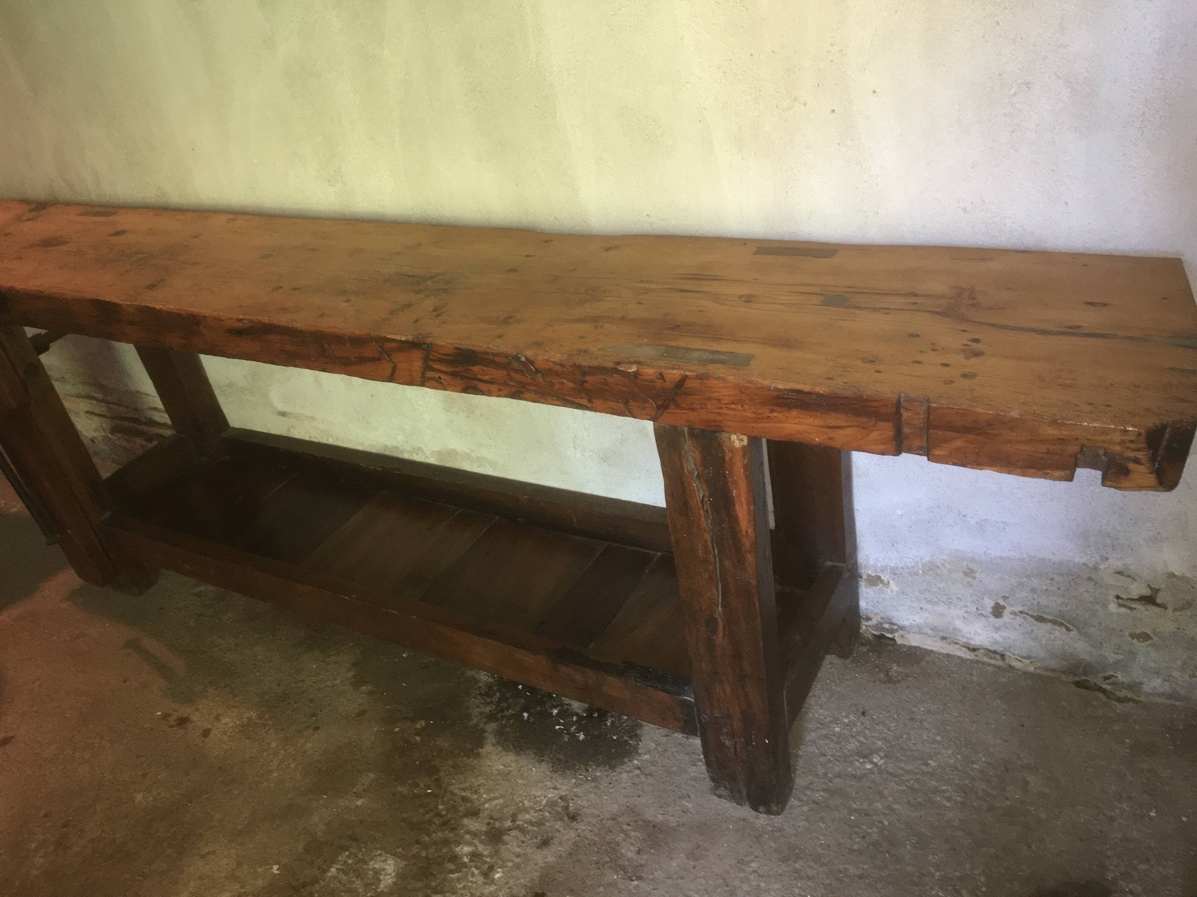 woodworking bench