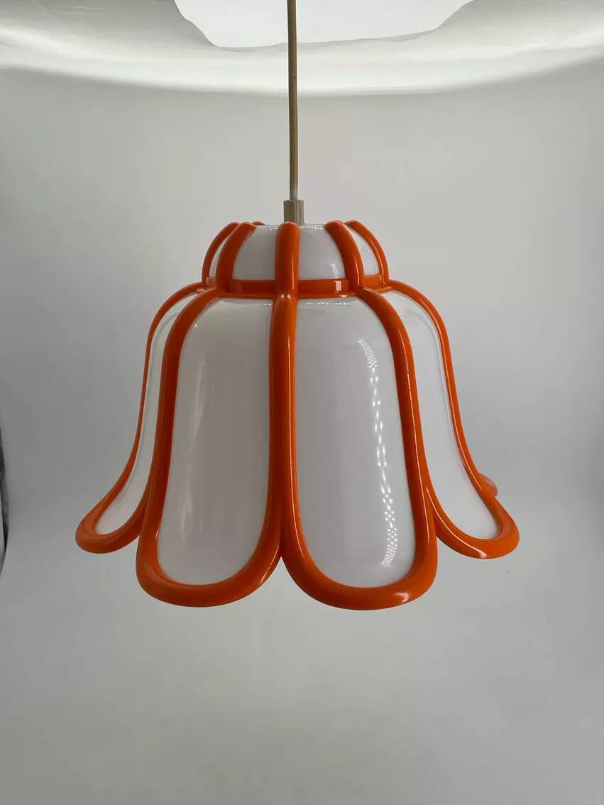 Suspension in the shape of a flower from the 70s