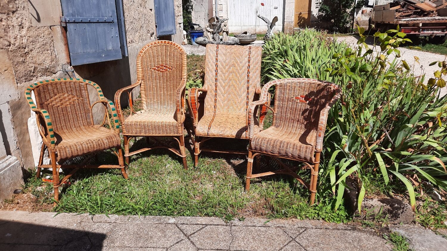 Set of 4 wicker and rattan armchairs