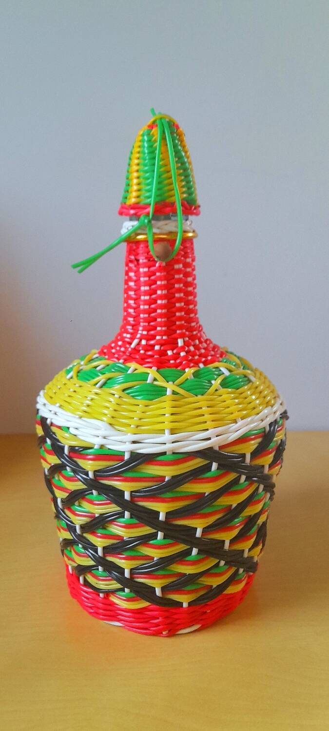 Bouteille scoubidous viresa 60s