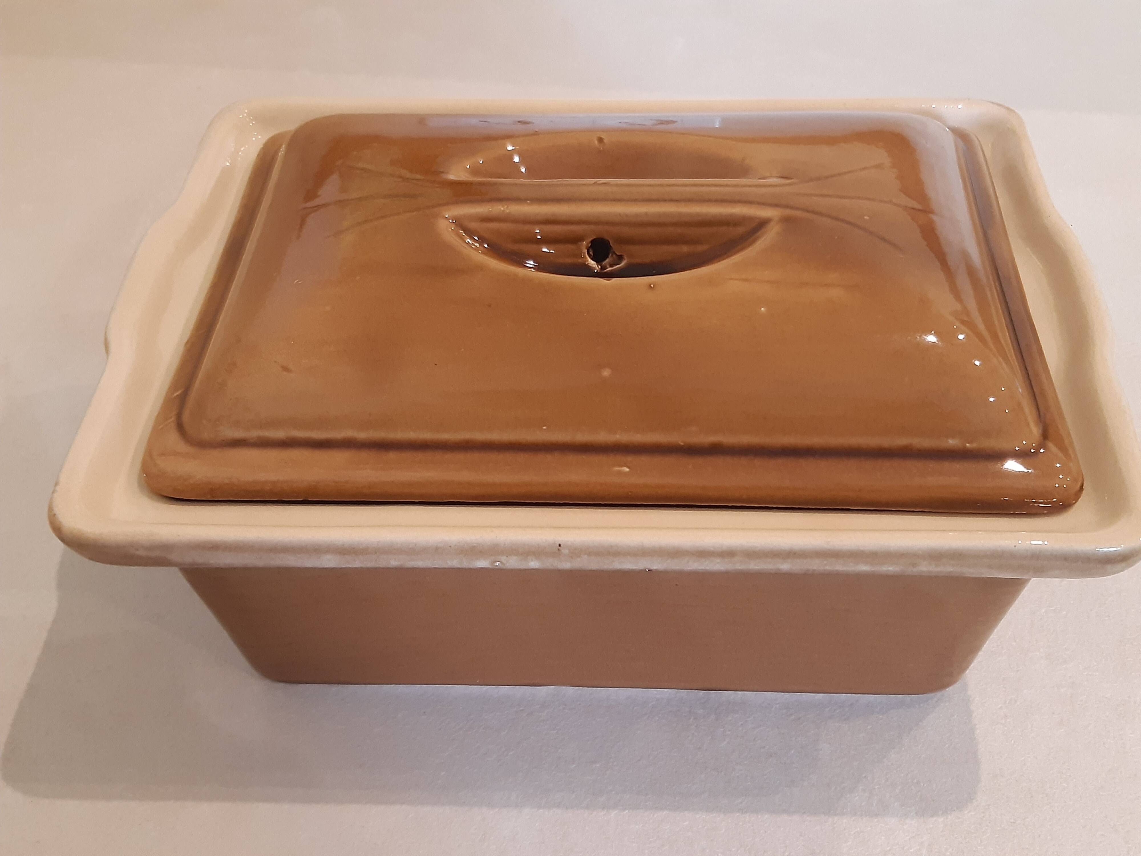 Glazed earthenware casserole pot