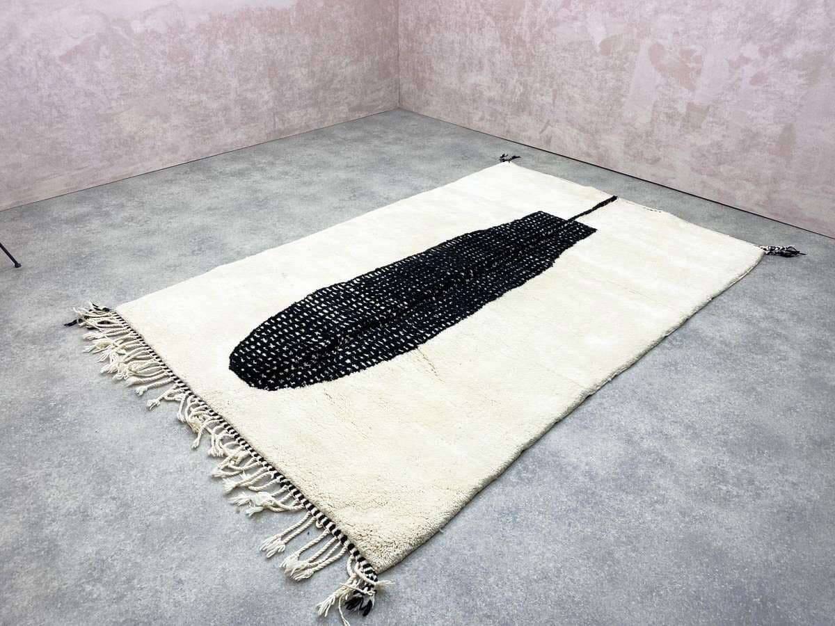 Traditional handmade Berber rug 250cmx150cm
