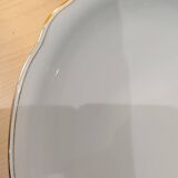 Plat ovale en porcelaine blanche liseré or