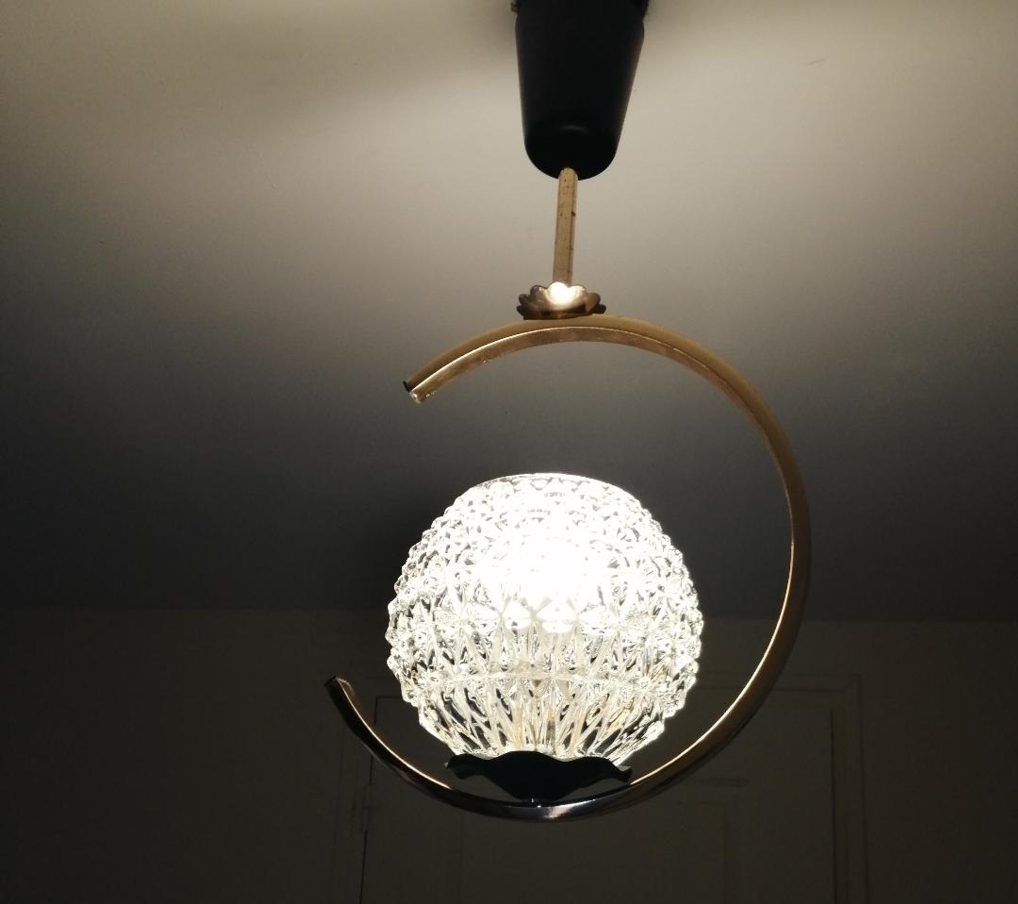 Suspension années 60 cristal et métal
