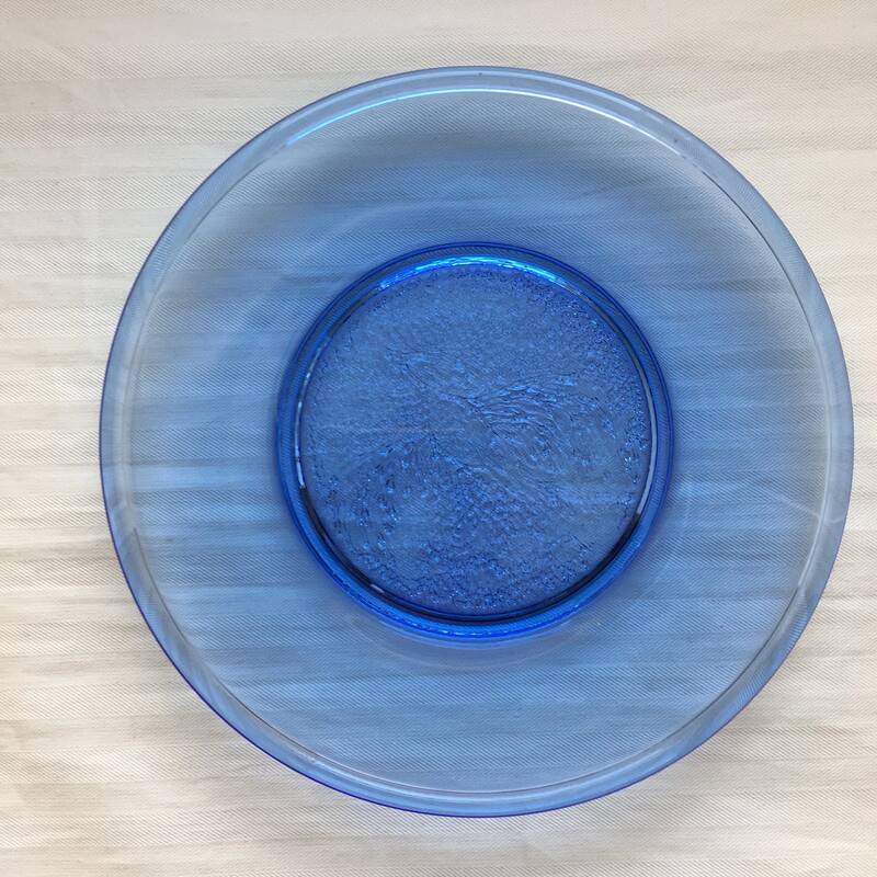 Scandinavian Klein Blue Glass Bird Plate 19.5 cm
