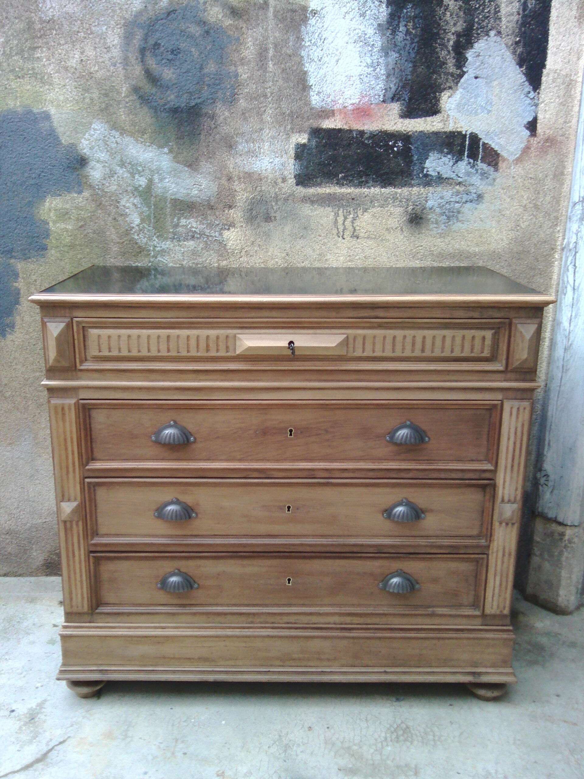Ancient walnut dresser 1900