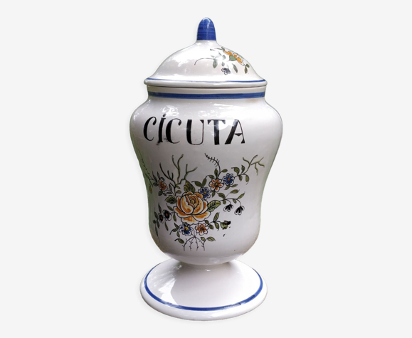 Pot à pharmacie